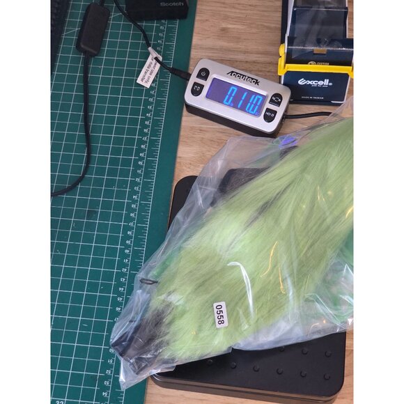 Rainbow High Fantastic Fashion Doll Jade Hunter Green Playset with 2 Outfits & F - Picture 8 of 8